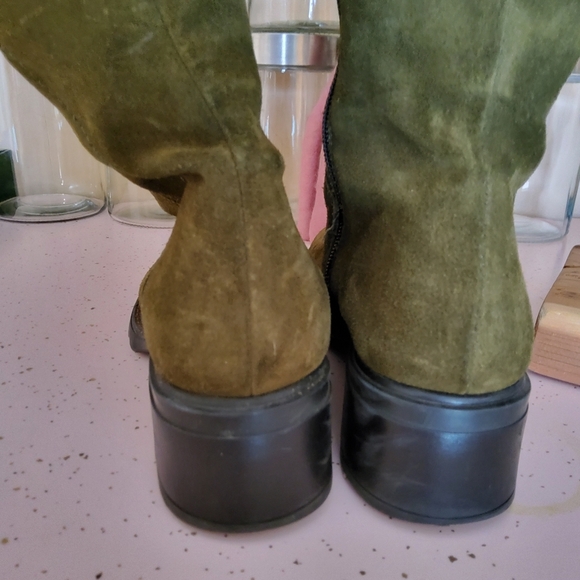 AQUATALIA Romanian Loden Green Suede Boots Forest Elf Boho Size 8 - Picture 7 of 10